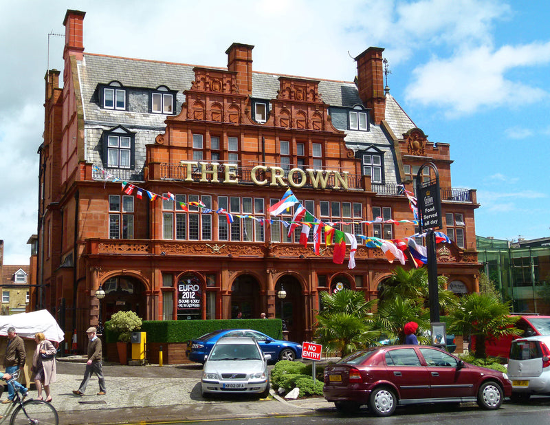 The Crown Hotel and Crown Pub